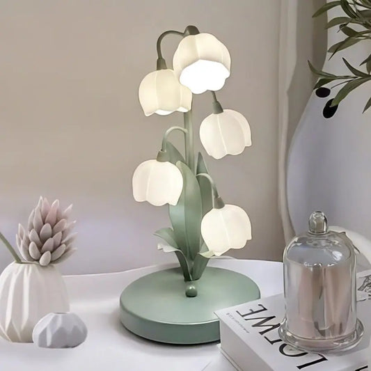 Lily of The Valley Vintage Decorative Lamp