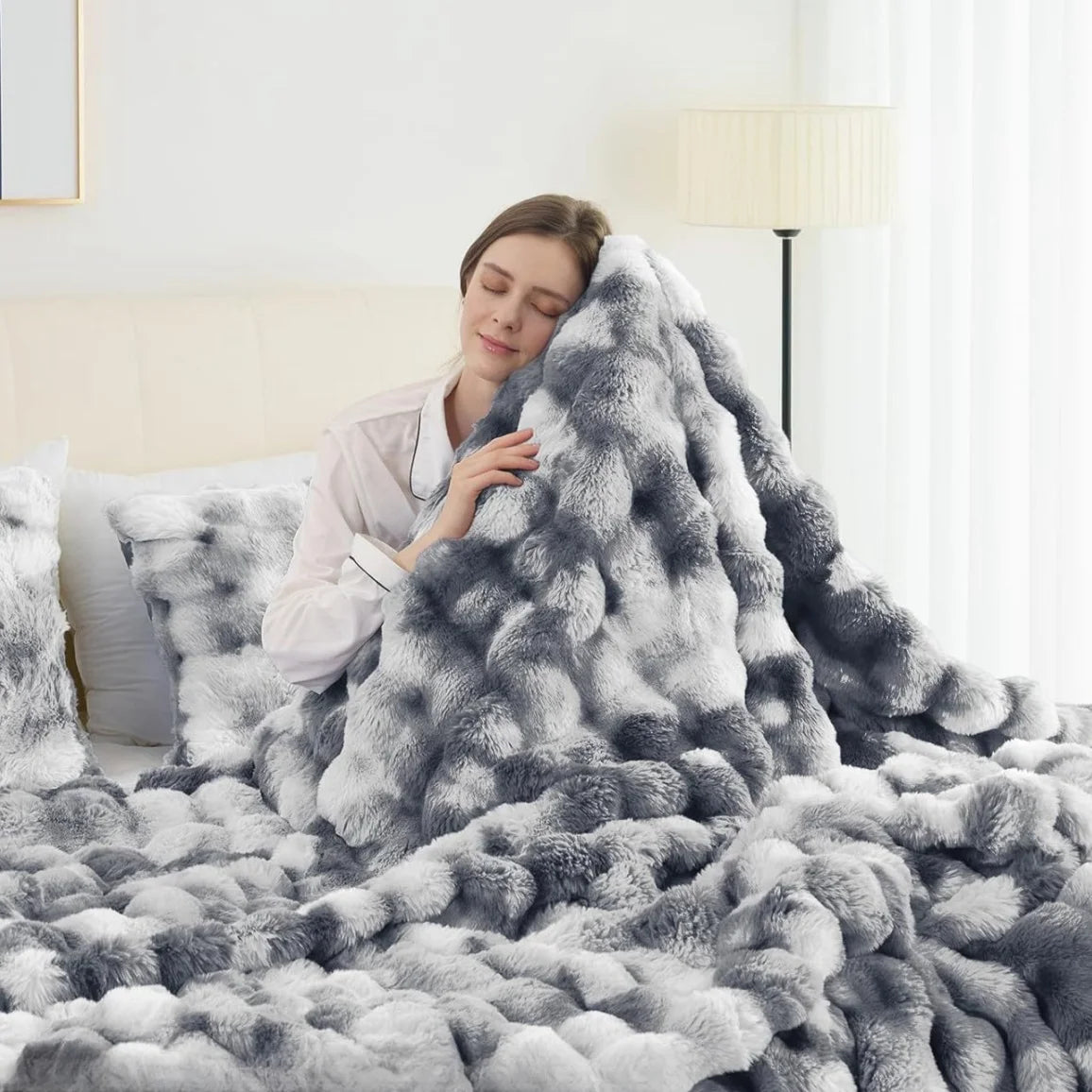 1PC Cozy Faux Rabbit Fleece Blanket | Throw